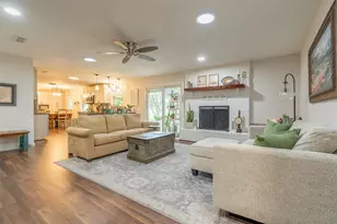 1300 Fourth St, Granbury, TX 76048 - Photo 8