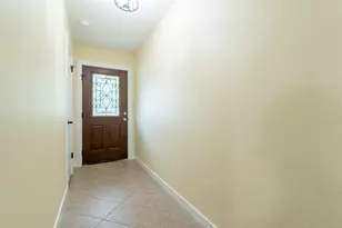 1300 Fourth St, Granbury, TX 76048 - Photo 4