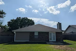 8220 Meadowbrook Dr, Watauga, TX 76148 - Photo 4