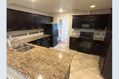 209 E Linda Drive, Garland, TX 75041 - Photo 2