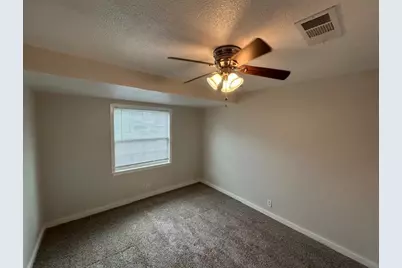 209 E Linda Drive, Garland, TX 75041 - Photo 8