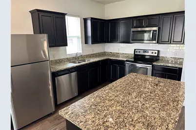 409 Willow Creek Drive, Glenn Heights, TX 75154 - Photo 12