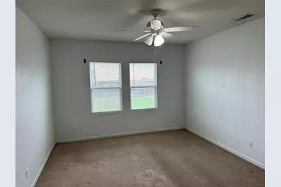 409 Willow Creek Drive, Glenn Heights, TX 75154 - Photo 18