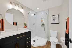 1104 E Russell Ave, Carrollton, TX 75006 - Photo 20
