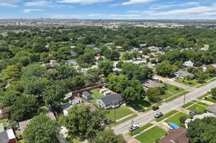 1104 E Russell Ave, Carrollton, TX 75006 - Photo 38
