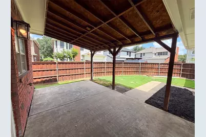 317 Riverwalk Lane, Irving, TX 75063 - Photo 30