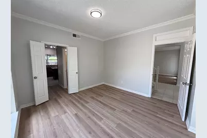 317 Riverwalk Lane, Irving, TX 75063 - Photo 12