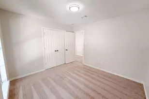 317 Riverwalk Ln, Irving, TX 75063 - Photo 24