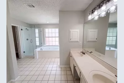 317 Riverwalk Lane, Irving, TX 75063 - Photo 20