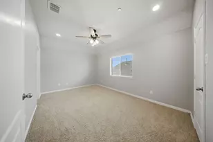 2140 Walnut Square Dr, Plano, TX 75025 - Photo 10