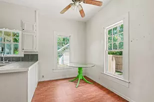 313 S Oak St, Boyd, TX 76023 - Photo 10