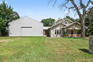 313 S Oak St, Boyd, TX 76023 - Photo 1