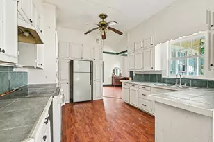 313 S Oak St, Boyd, TX 76023 - Photo 8