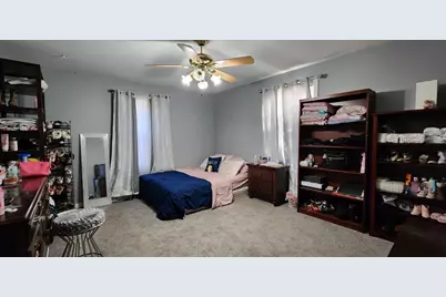 318 Macarthur Boulevard, Grand Prairie, TX 75050 - Photo 12