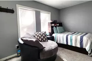 318 MacArthur Blvd, Grand Prairie, TX 75050 - Photo 12