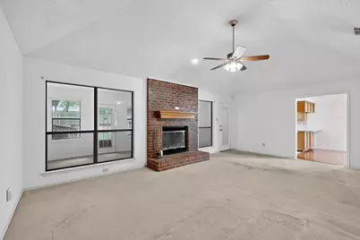 7517 Crosstimbers Lane, North Richland Hills, TX 76182 - Photo 4