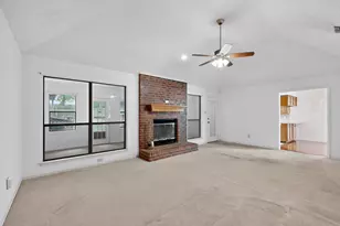 7517 Crosstimbers Ln, North Richland Hills, TX 76182 - Photo 4