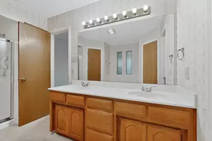 7517 Crosstimbers Ln, North Richland Hills, TX 76182 - Photo 16