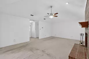 7517 Crosstimbers Ln, North Richland Hills, TX 76182 - Photo 6