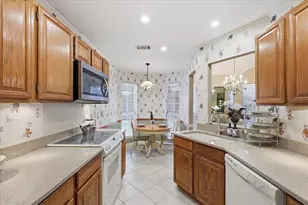 18095 Whispering Gables Ln, Dallas, TX 75287 - Photo 2