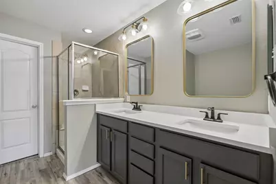 2126 McParland Court, Carrollton, TX 75006 - Photo 28