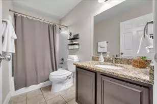 115 E Cason St, Irving, TX 75061 - Photo 22