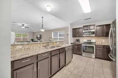 115 E Cason Street, Irving, TX 75061 - Photo 12