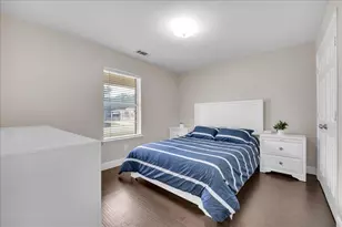 115 E Cason St, Irving, TX 75061 - Photo 20