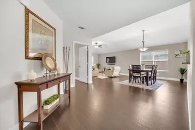 115 E Cason Street, Irving, TX 75061 - Photo 6