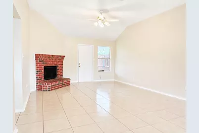 6212 Brookhaven Trail, Arlington, TX 76001 - Photo 2