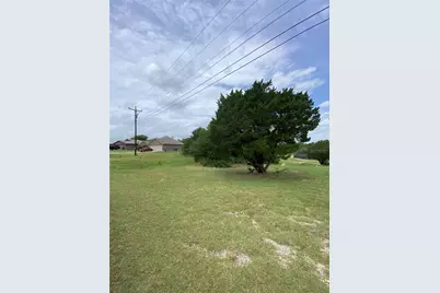 4043 Apache Circle, Granbury, TX 76048 - Photo 2