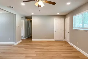 701 Tanglewood Dr, Hurst, TX 76053 - Photo 4