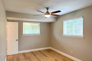 701 Tanglewood Dr, Hurst, TX 76053 - Photo 16