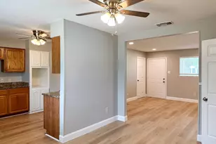 701 Tanglewood Dr, Hurst, TX 76053 - Photo 8