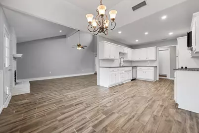 213 Meadowhill Drive, Benbrook, TX 76126 - Photo 14