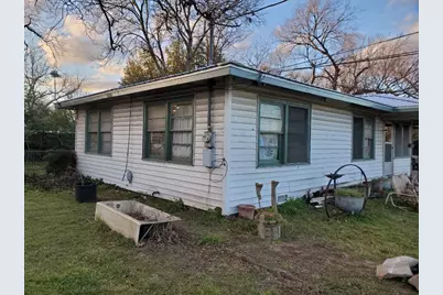 1204 N Fannin Avenue, Cameron, TX 76520 - Photo 8
