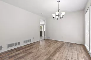 1908 Tree House Ln, Plano, TX 75023 - Photo 4