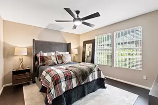 1130 S Montreal Ave, Dallas, TX 75208 - Photo 10