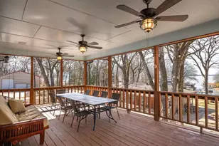 106 White Oak Dr, Mabank, TX 75156 - Photo 2