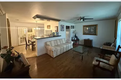 3526 W Rochelle Road, Irving, TX 75062 - Photo 2