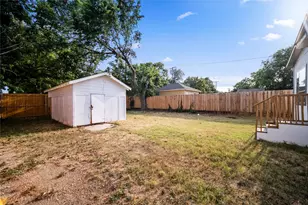 1350 Strickland St, Dallas, TX 75216 - Photo 24