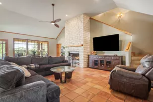 564 Sam Bass Rd, McGregor, TX 76657 - Photo 6