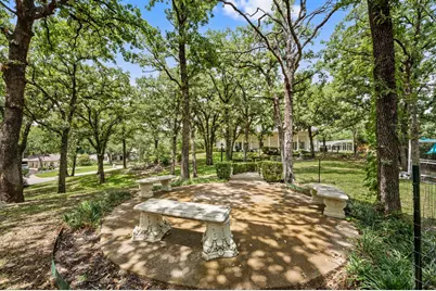 1200 Circle Lane, Bedford, TX 76022 - Photo 40