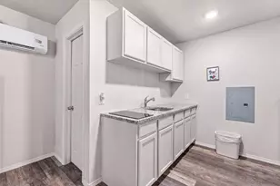 2321 Grandview Dr, Fort Worth, TX 76112 - Photo 20