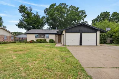 5202 Cloyce Court, North Richland Hills, TX 76180 - Photo 2