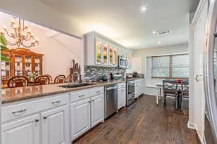 2903 Golden Gate Ct, Carrollton, TX 75007 - Photo 12