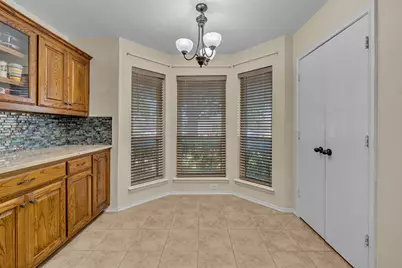 5909 Colebrook Court, Arlington, TX 76017 - Photo 8