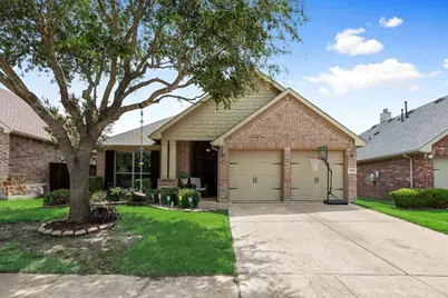 908 Honey Locust Drive, Fate, TX 75087 - Photo 2