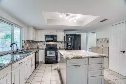 902 Firestone Lane, Richardson, TX 75080 - Photo 8