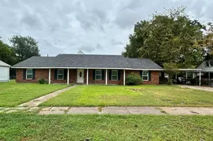 111 S Canton St, Mexia, TX 76667 - Photo 2